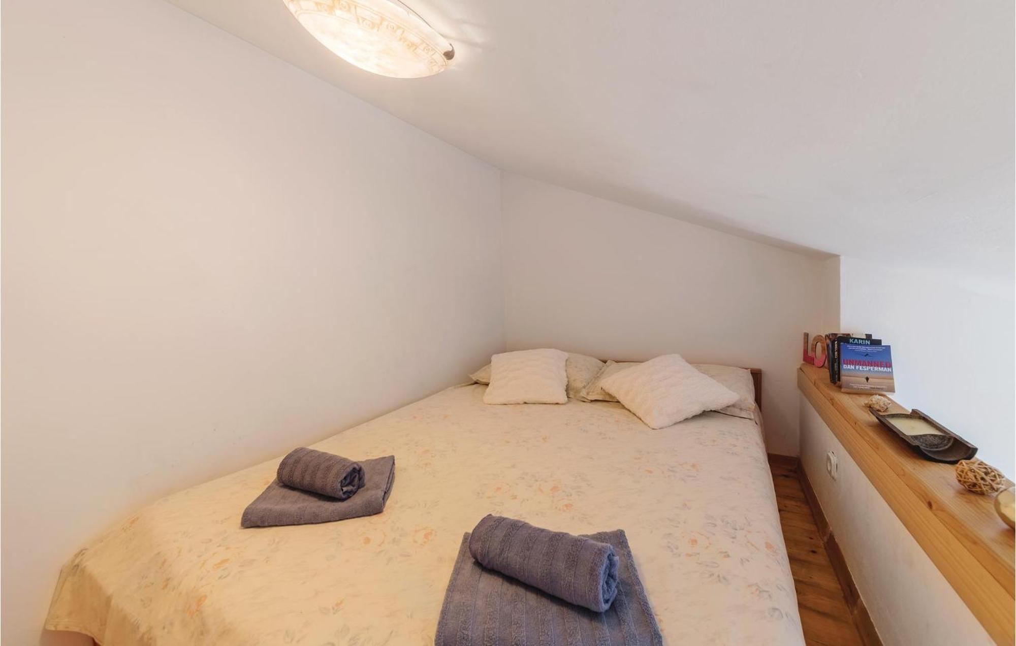 Pet Friendly Apartment In Koromacno With Wifi Eksteriør billede