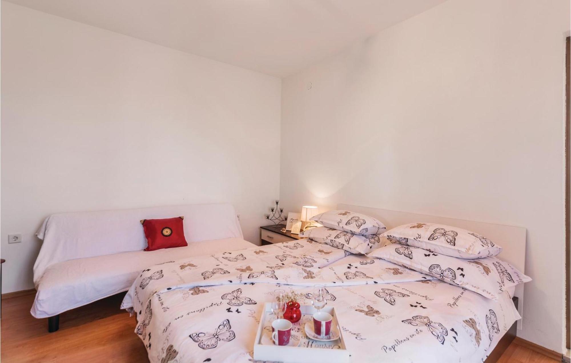 Pet Friendly Apartment In Koromacno With Wifi Eksteriør billede
