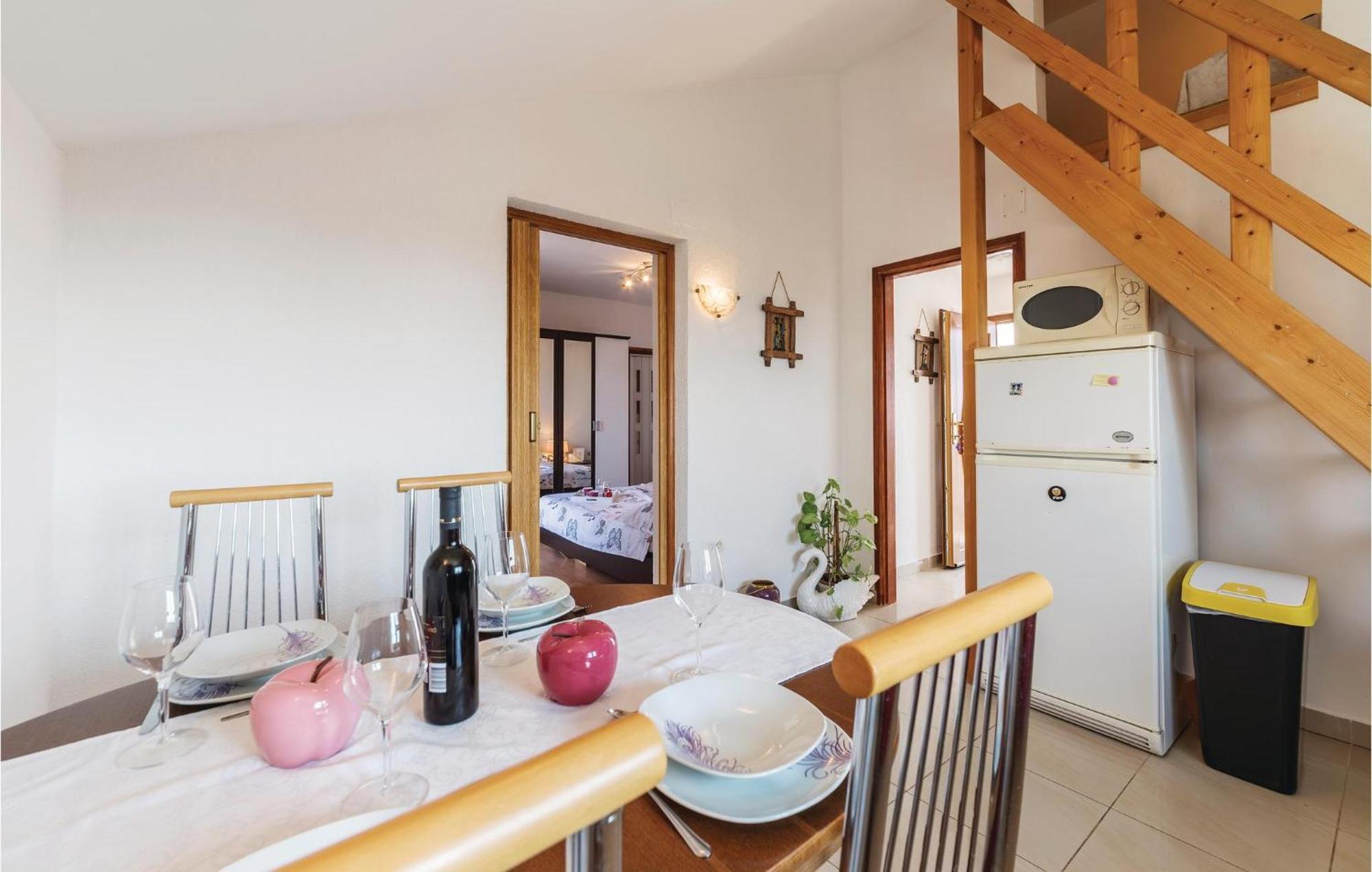 Pet Friendly Apartment In Koromacno With Wifi Eksteriør billede